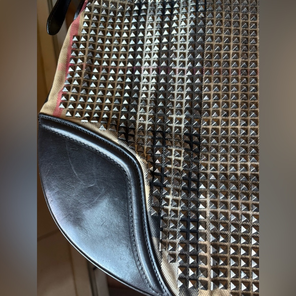 Burberry Hoxton prorsum nova check studded hobo bag - Picture 5 of 15
